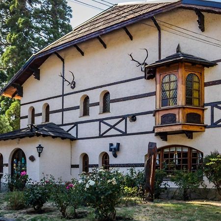 Hosteria La Posta Del Cazador Hotel San Martin de los Andes Exterior photo